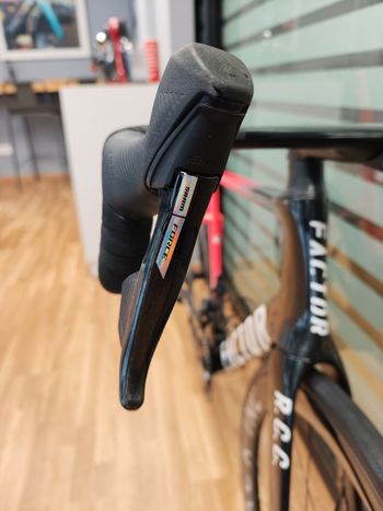 Käytetty Factor Ostro SRAM Force eTap AXS 2026 Road & Gravel — kuva 7 / 24