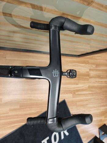 Käytetty Factor Ostro SRAM Force eTap AXS 2026 Road & Gravel — kuva 6 / 24