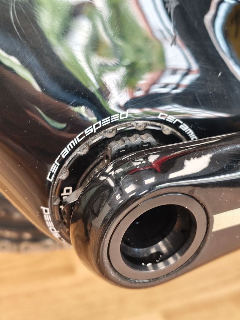 Käytetty Factor Ostro SRAM Force eTap AXS 2026 Road & Gravel — kuva 17 / 24