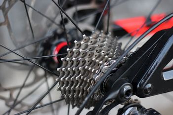 Kellys NOID 70 2018 Mountainbike usato, Rosso — immagine 16 di 29