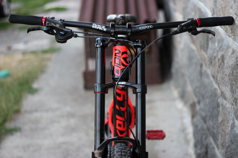 Kellys NOID 70 2018 Mountainbike usato, Rosso — immagine 5 di 29