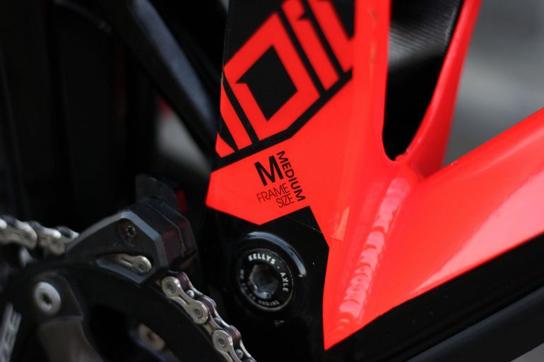 Kellys NOID 70 2018 Mountainbike usato, Rosso — immagine 13 di 29