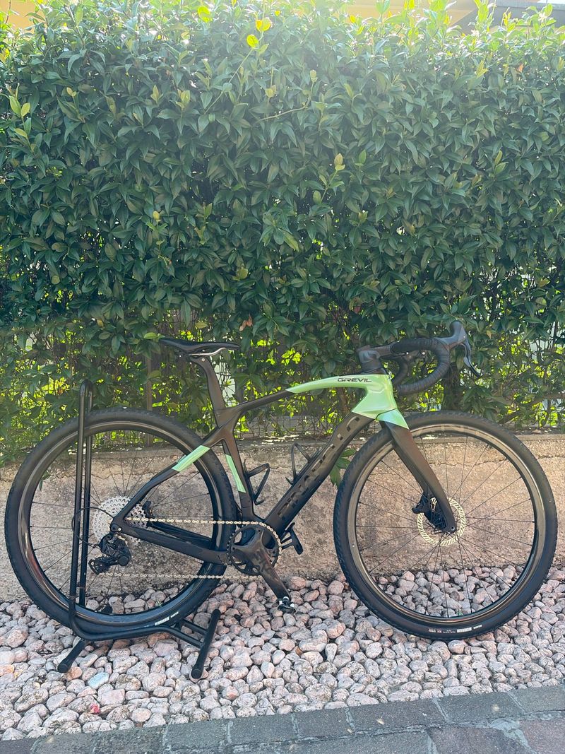 Used Pinarello GREVIL F EKAR 2022 2022 Road & Gravel