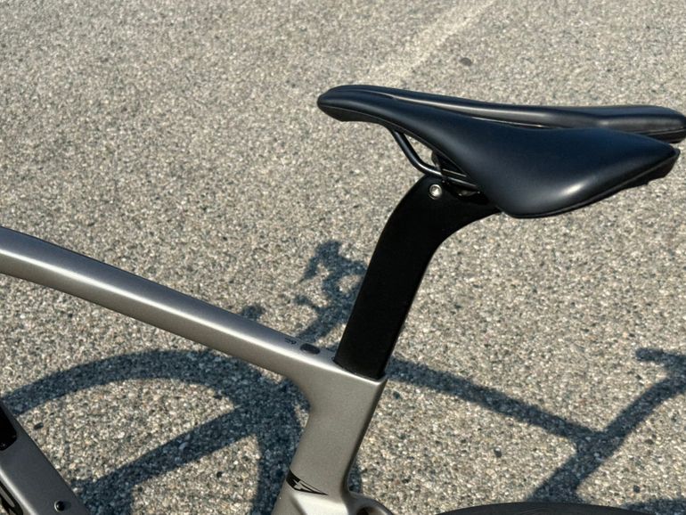 Used Pinarello F5 Shimano Ultegra 2023 2023 Road & Gravel, Light Gray — image 15 of 21
