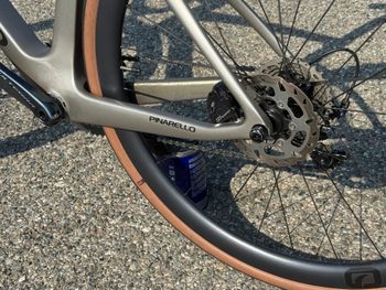 Used Pinarello F5 Shimano Ultegra 2023 2023 Road & Gravel, Light Gray — image 13 of 21