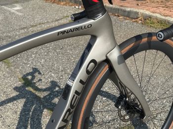 Used Pinarello F5 Shimano Ultegra 2023 2023 Road & Gravel, Light Gray — image 8 of 21