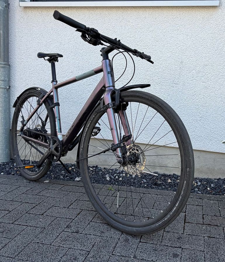 CUBE HYDE, RACE 2023 2023 Urban usato, Viola — immagine 7 di 7