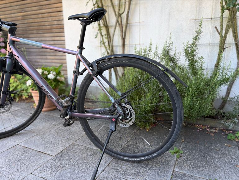 CUBE HYDE, RACE 2023 2023 Urban usato, Viola — immagine 2 di 7
