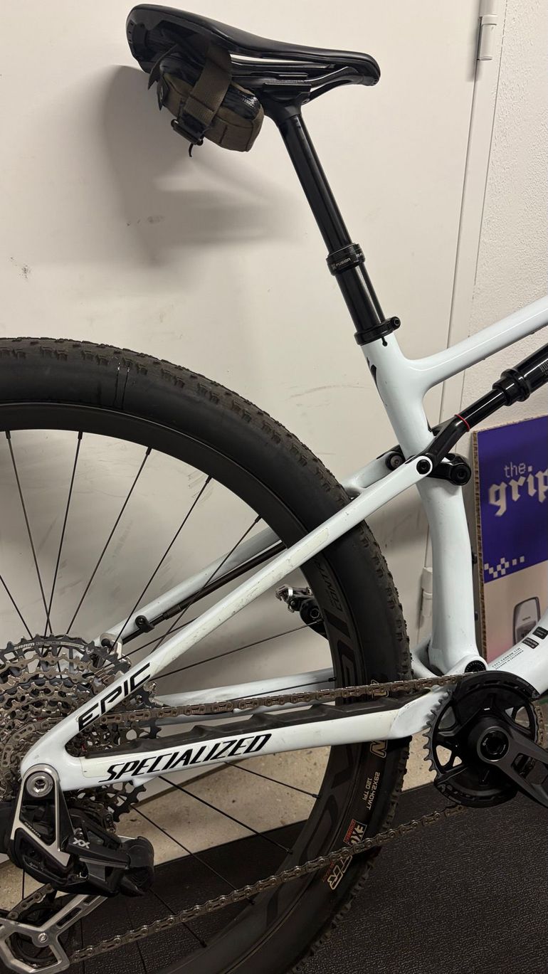 Tweedehands Specialized Epic Expert 2023 Frameset 2023 Mountainbike — afbeelding 8 van 10
