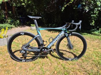 Used Bianchi Oltre RC Sram Red eTap AXS 2023 2023 Road & Gravel
