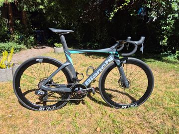 Used Bianchi Oltre RC Sram Red eTap AXS 2023 2023 Road & Gravel