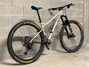 Tweedehands Orange P7 29 S 2021 2021 Mountainbike — afbeelding 3 van 3
