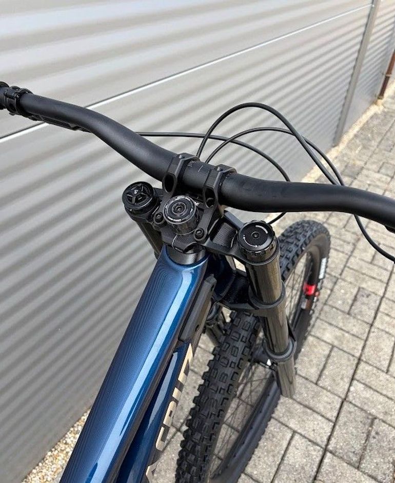 Brugt Santa Cruz V10 DH S 2027 2027 Mountainbike — billede 11 af 13