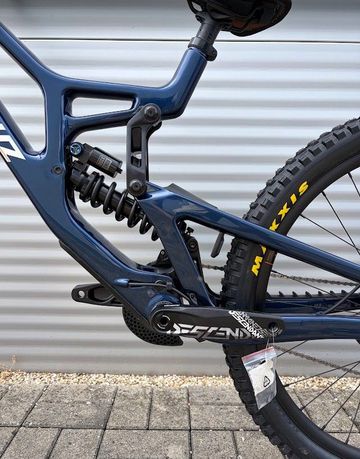 Santa Cruz V10 DH S 2027 2027 Mountainbike usato, Blu — immagine 8 di 13