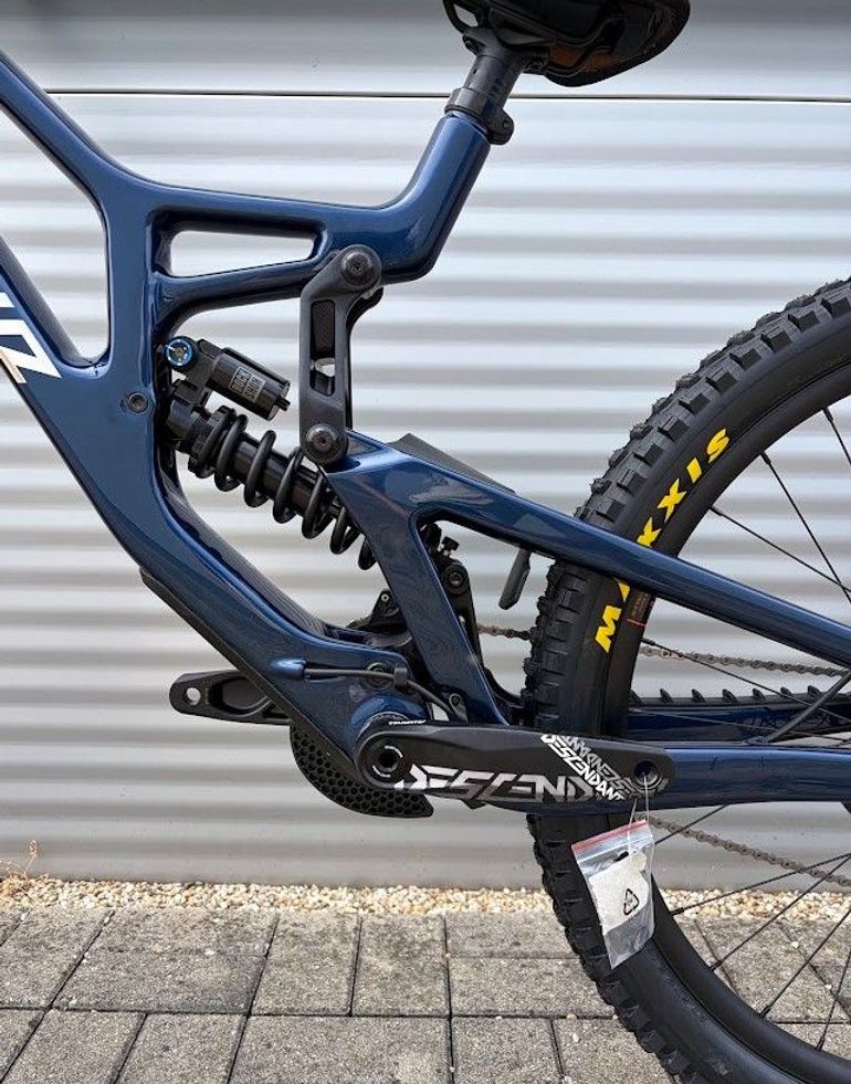 Brugt Santa Cruz V10 DH S 2027 2027 Mountainbike — billede 8 af 13