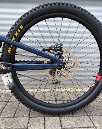 Santa Cruz V10 DH S 2027 2027 Mountainbike usato, Blu — immagine 7 di 13