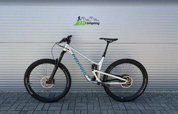 Propain Tyee AL 29 Performance 2023 2023 Mountainbike usato, Grigio chiaro — immagine 6 di 13