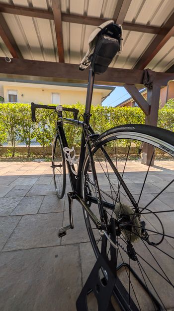 Trek Madone 2.1 2015 Road & Gravel usato, Nero — immagine 9 di 10