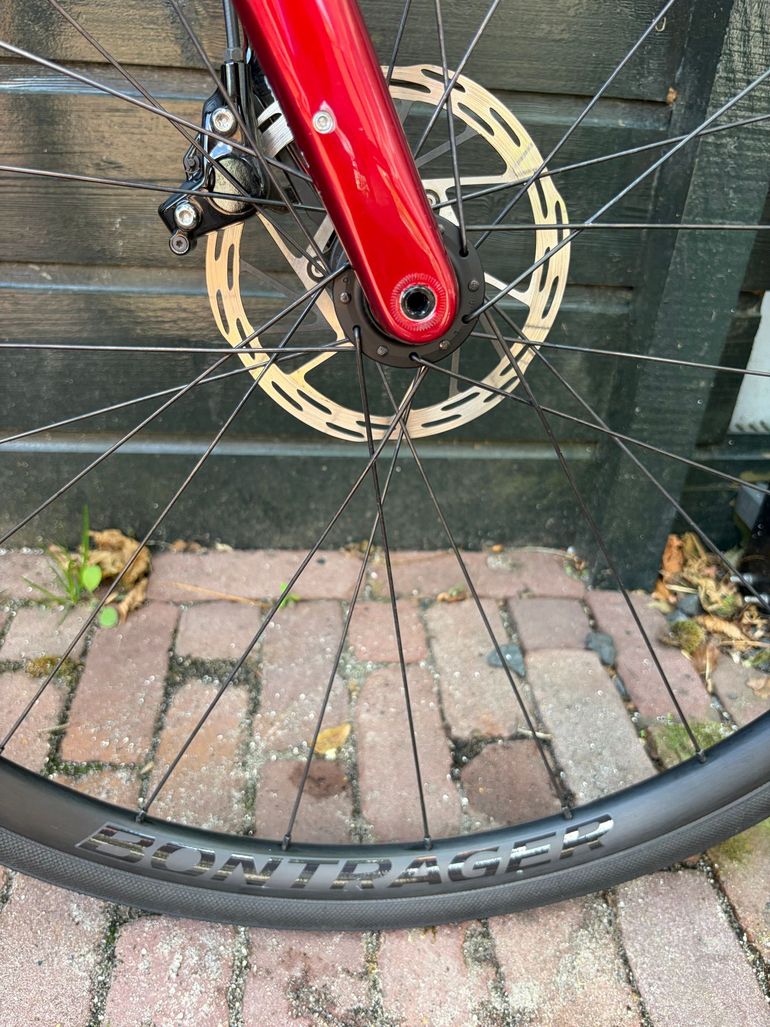 Trek Domane SRAM Rival eTap AXS 2022 Road & Gravel usato, Rosso — immagine 14 di 23