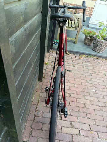 Trek Domane SRAM Rival eTap AXS 2022 Road & Gravel usato, Rosso — immagine 16 di 23