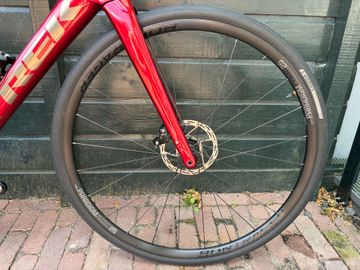 Trek Domane SRAM Rival eTap AXS 2022 Road & Gravel usato, Rosso — immagine 15 di 23