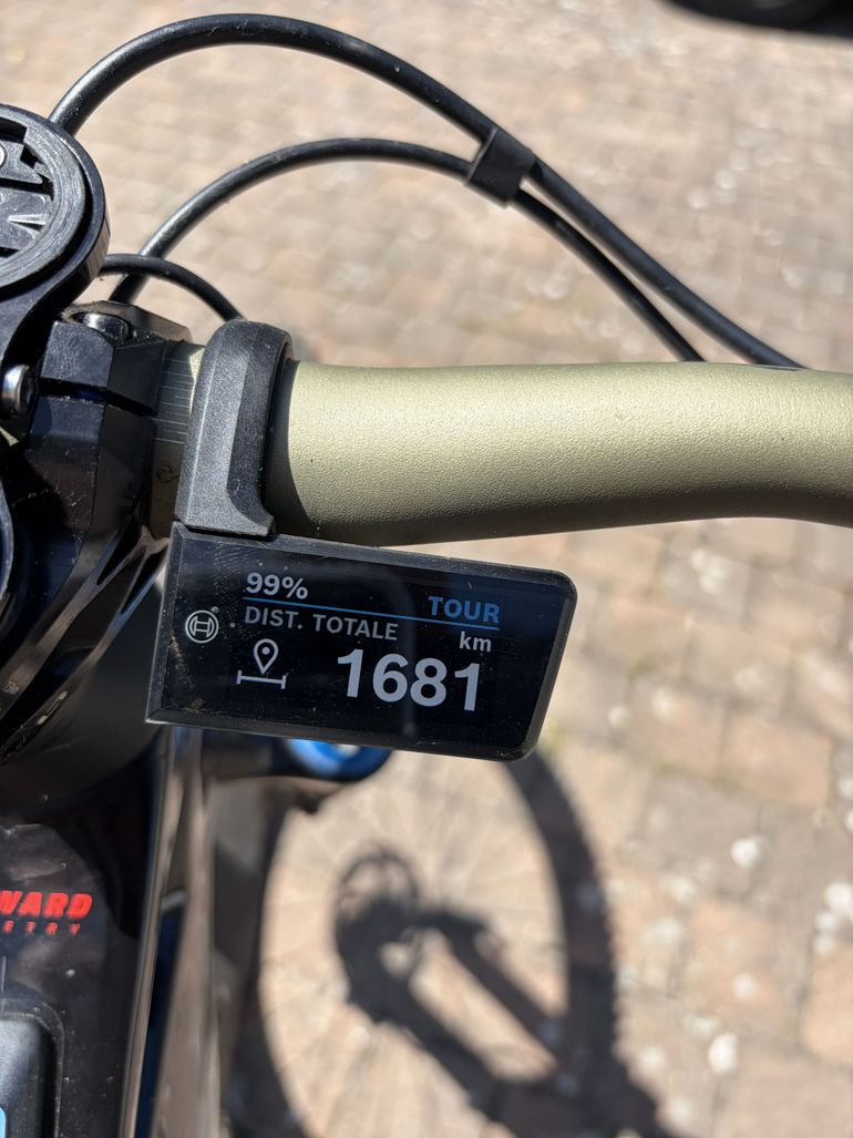 Mondraker DUNE R 2024 2024 Mountainbike de segunda mano, Negro — imagen 2 de 7