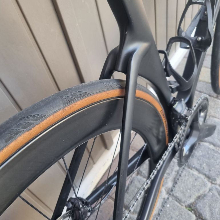 Used KRUSH Custom Shimano Ultegra Di2 2024 Road & Gravel, Black — image 47 of 51