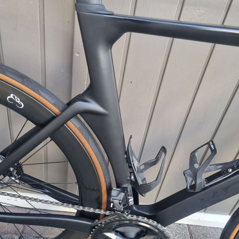 Used KRUSH Custom Shimano Ultegra Di2 2024 Road & Gravel, Black — image 23 of 51