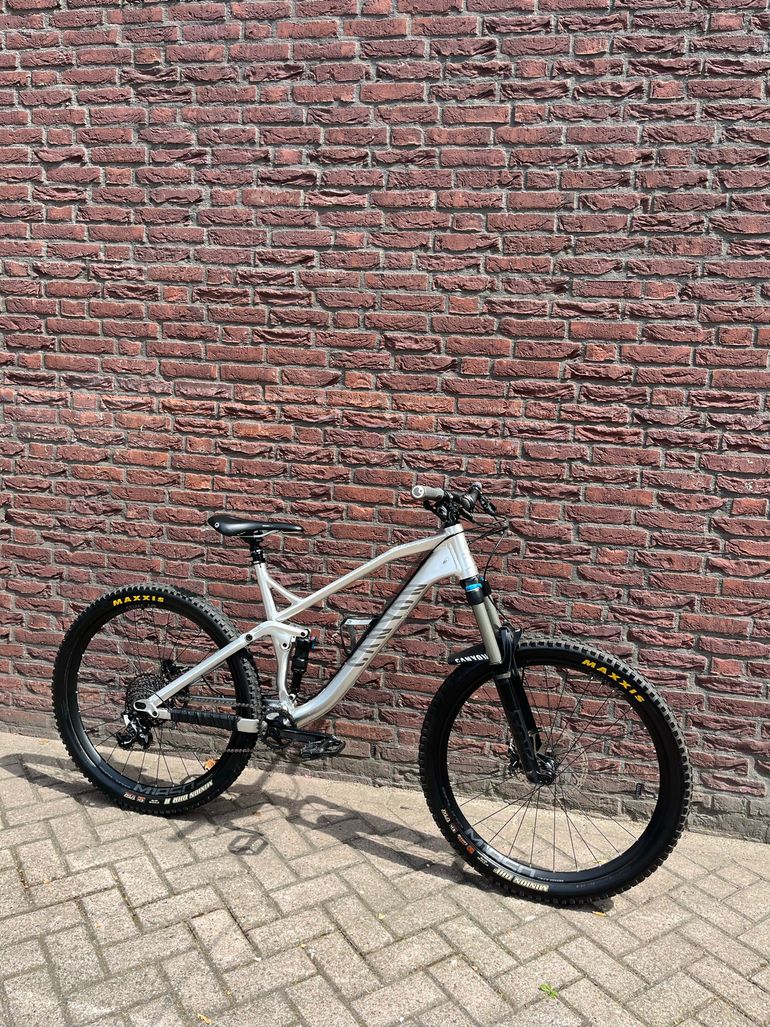 Canyon Spectral SRAM GX Eagle 2018 Mountainbike usato, Grigio chiaro — immagine 7 di 11