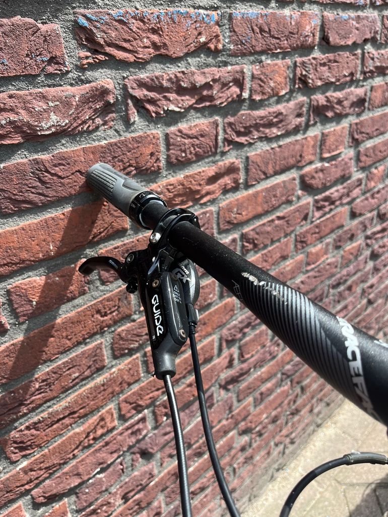 Canyon Spectral SRAM GX Eagle 2018 Mountainbike usato, Grigio chiaro — immagine 9 di 11