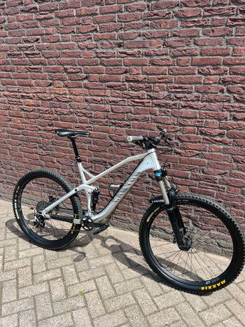Canyon Spectral SRAM GX Eagle 2018 Mountainbike usato, Grigio chiaro — immagine 6 di 11