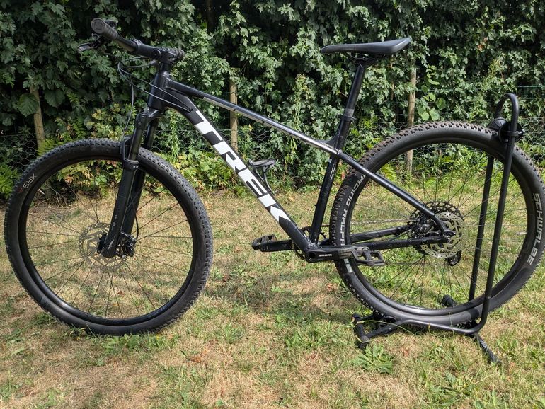Trek X-Caliber 8 2020 2020 Mountainbike usato, Nero — immagine 7 di 12