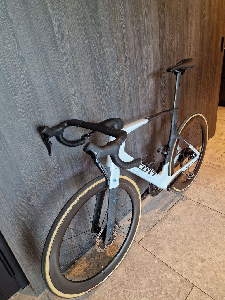 Scott Foil Shimano Dura Ace Di2 2026 Road & Gravel d'occasion — image 3 sur 4