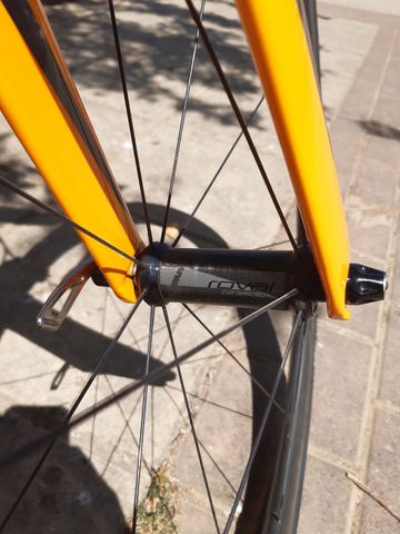 Used Specialized Venge Expert 2016 2016 Road & Gravel, Orange — image 13 of 18