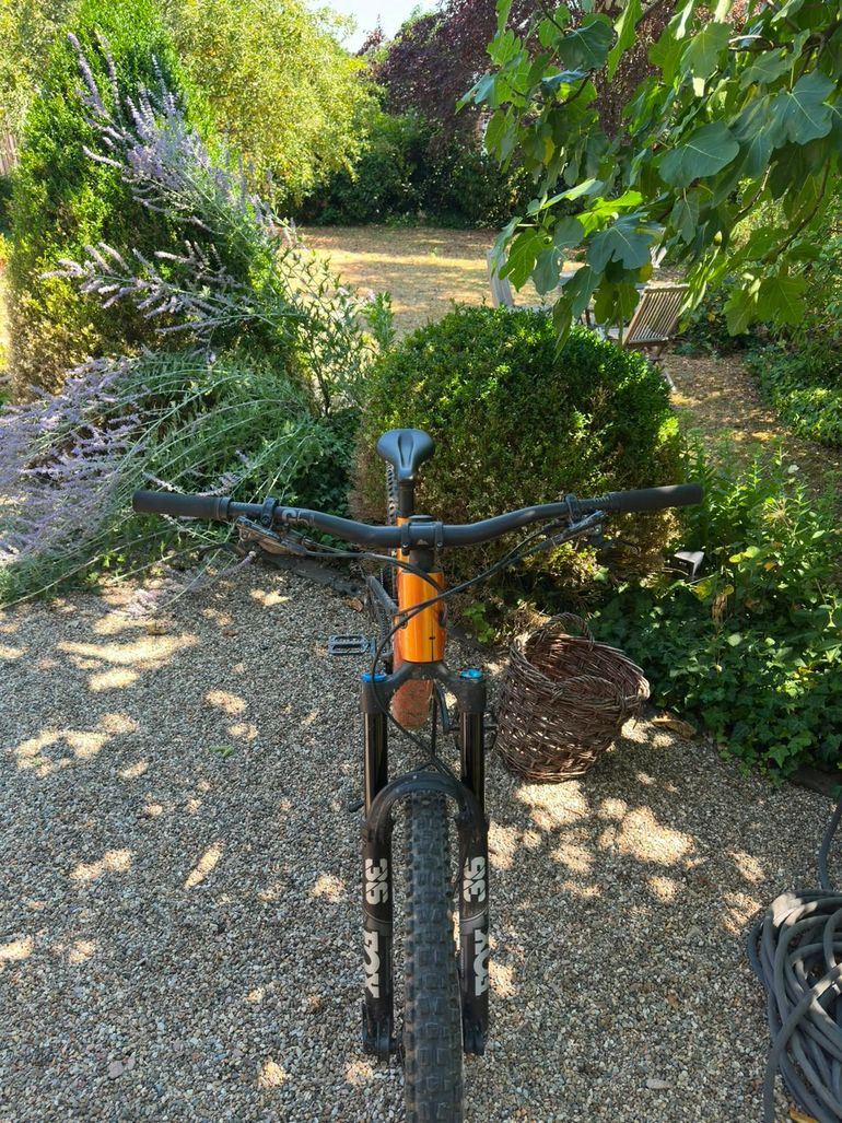 Brugt Canyon Spectral CF 8 CLLCTV 2025 2025 Mountainbike — billede 2 af 6