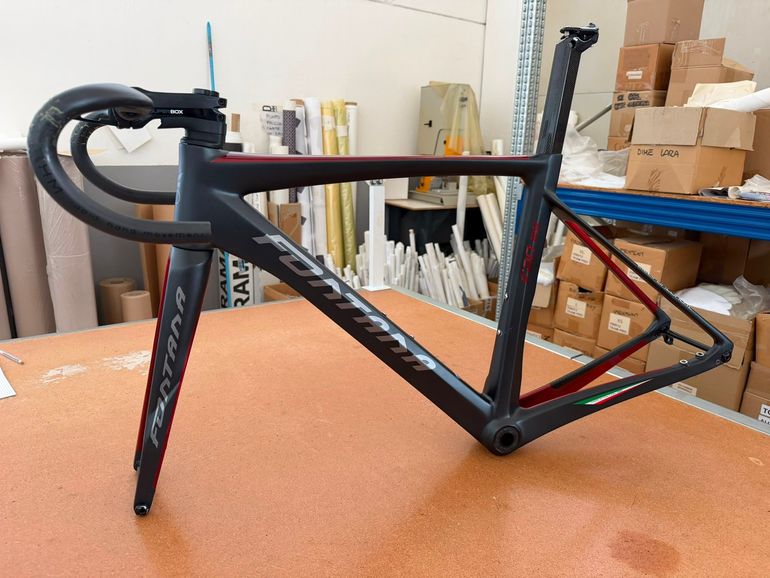 Fontana CORSA F20RS Frameset 2021 Road & Gravel usato, Nero — immagine 3 di 7