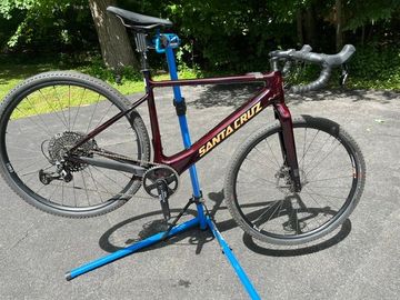 Used Santa Cruz Skitch Apex / Carbon CC 2024 2024 Road & Gravel