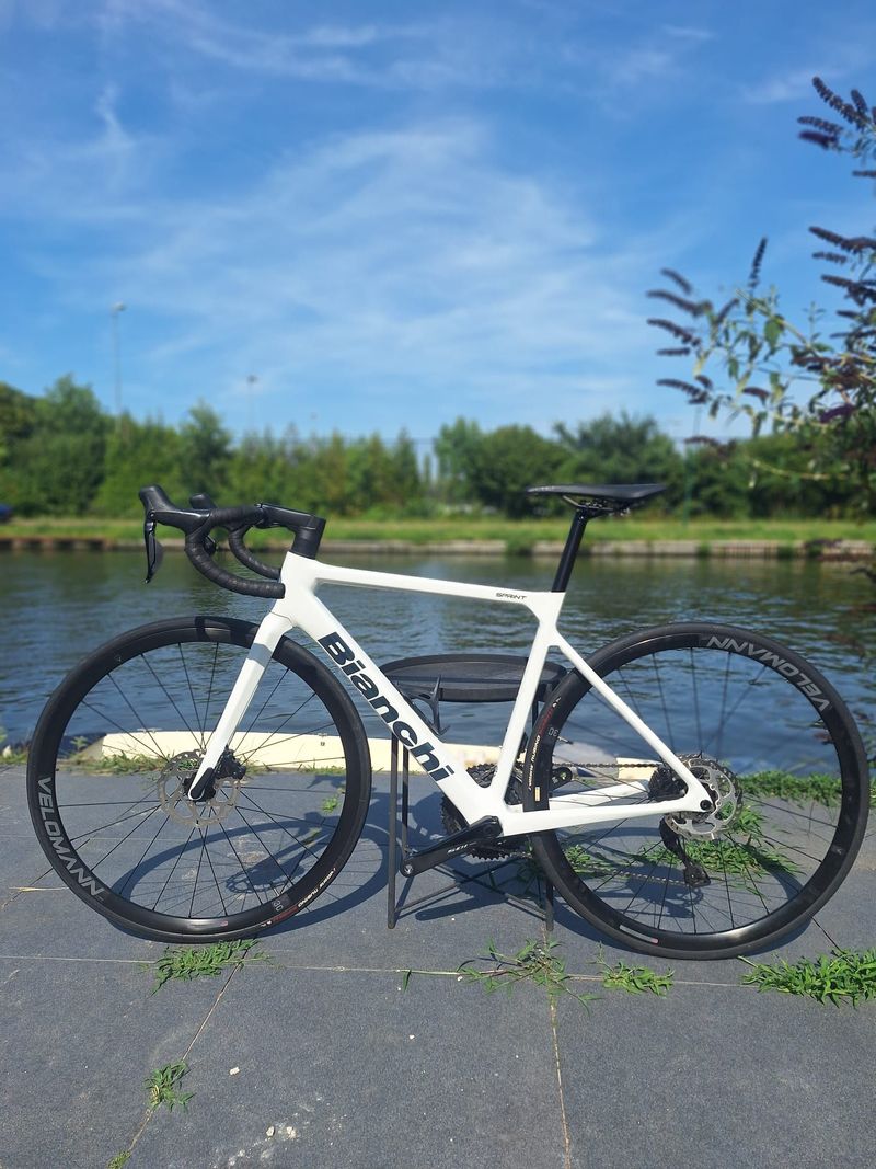 Used Bianchi Sprint 105 Di2 2024 2024 Road & Gravel
