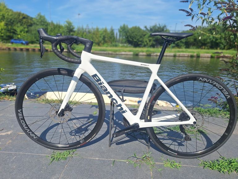 Brugt Bianchi Sprint 105 Di2 2024 2024 Road & Gravel — billede 5 af 9