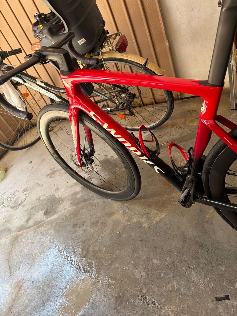 Used S Works Custom SRAM Force eTap AXS 2023 Road & Gravel, Red — image 10 of 15