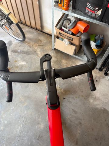 Used Specialized S Works Custom SRAM Force eTap AXS 2023 Road & Gravel, Red — image 5 of 15