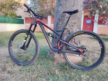 Tweedehands YT Industries Jeffsy SRAM GX 2018 Mountainbike — afbeelding 2 van 13