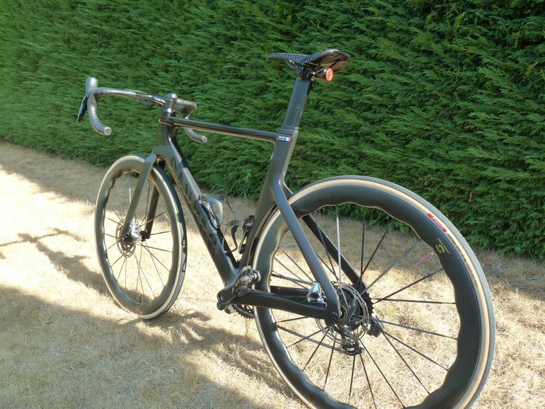 Gebrauchtes Canyon Aeroad CFR eTap 2024 2024 Road & Gravel, Schwarz — Bild 3 von 12