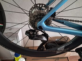 Použité Colnago V4 Shimano 105 Di2 2025 Road & Gravel — obrázek 2 z 10