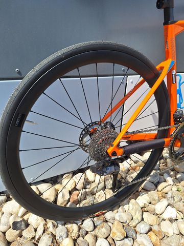 Used BMC Roadmachine ONE 2023 2023 Road & Gravel, Orange — image 13 of 14