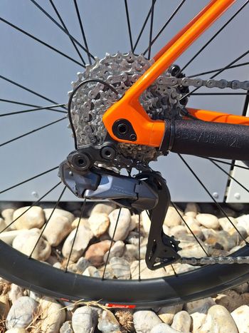 BMC Roadmachine ONE 2023 2023 Road & Gravel de segunda mano, Naranja — imagen 4 de 14