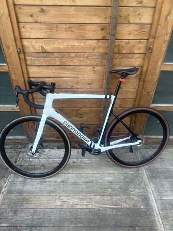 Used Cannondale Supersix Shimano Ultegra Di2 2022 Road & Gravel, White — image 3 of 9