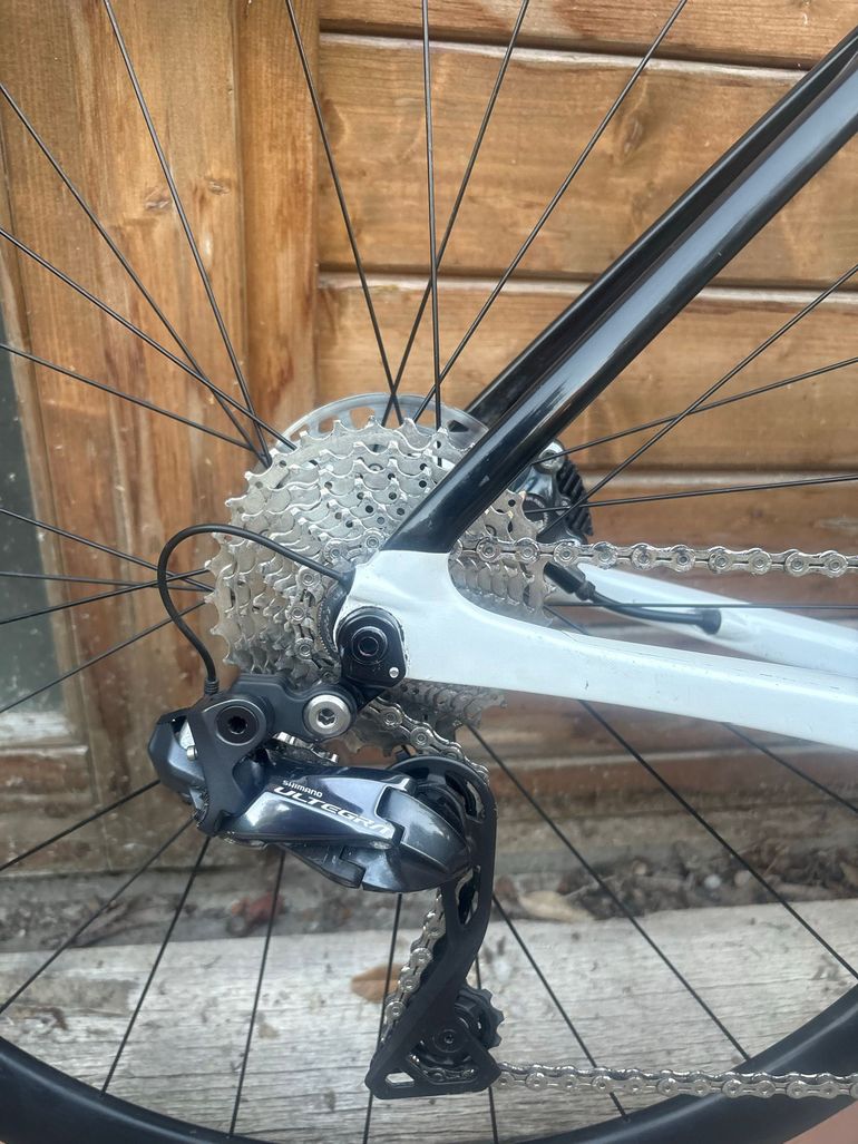 Used Cannondale Supersix Shimano Ultegra Di2 2022 Road & Gravel, White — image 7 of 9