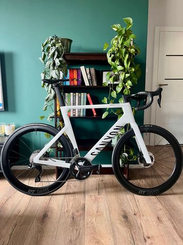 Käytetty Canyon Aeroad CF SLX 7 Di2 2026 2026 Road & Gravel