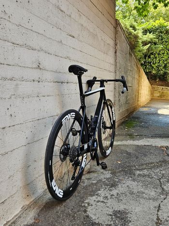 Używany Whistle Custom Shimano 105 2025 Road & Gravel — zdjęcie 5 z 15